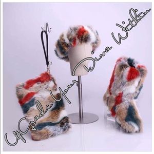 Womans 3pc Faux Fur Set
